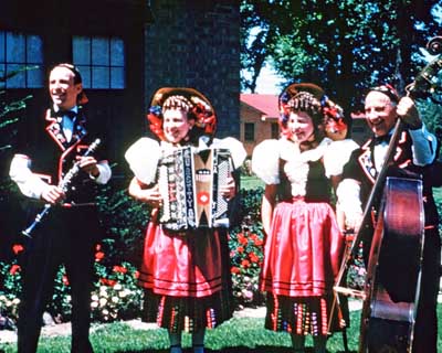 Fraunfelder Quartet, Circa 1940s